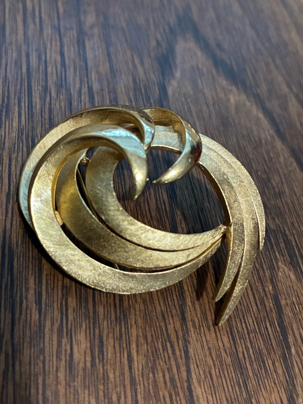 Trifari Vintage Gold Tone Brooch